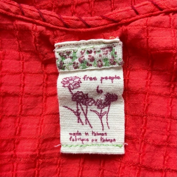 Vintage Free People Pink Red Crochet Smocked Mini Dress V-Neck Size 6 - Picture 7 of 9